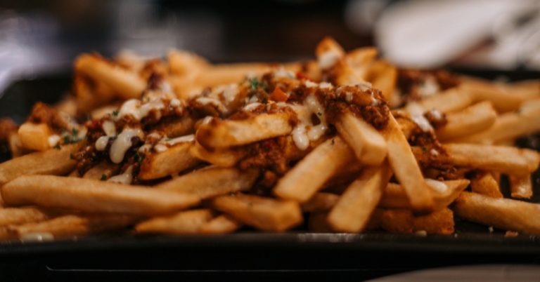 Patatas al Foster Hollywood: cómo hacer en casa las Bacon & Cheese fries