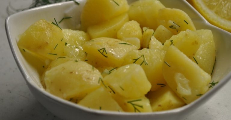 Patatas alioli: el plato frío que preparas en 20 minutos