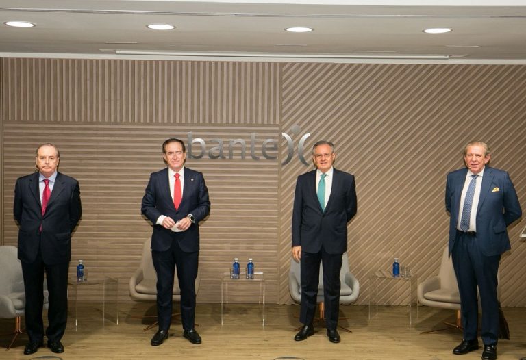 Larramendi, el arquitecto del seguro moderno: Mapfre y el humanismo en la empresa y la vida