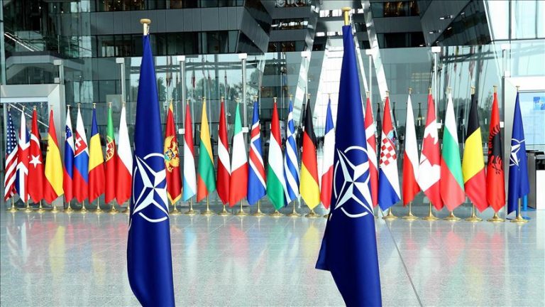 La OTAN debatirá este miércoles redoblar su presencia en el este de Europa en plena crisis en Ucrania