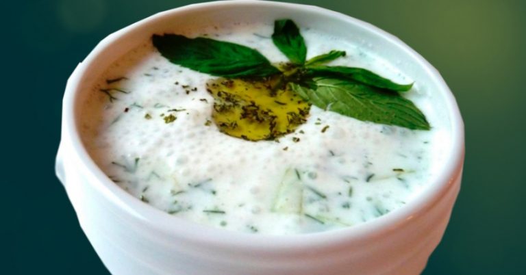 Salsa de yogur: las claves para hacerla en menos de 2 minutos