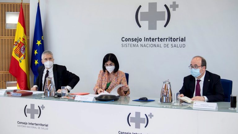 Madrid, Euskadi, Galicia, Castilla y León y Andalucía se rebelan contra Sanidad