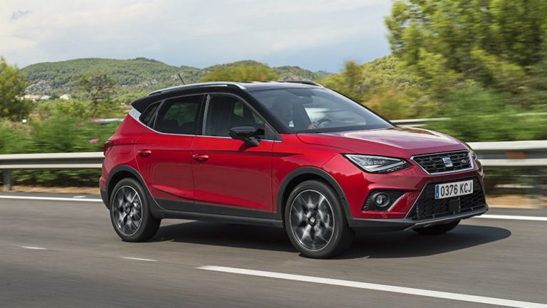 Seat y su Arona repiten en mayo como marca y modelo más vendidos en España