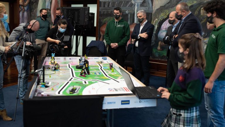 Tenerife reúne a 600 participantes en la final nacional de 'FIRST LEGO league'