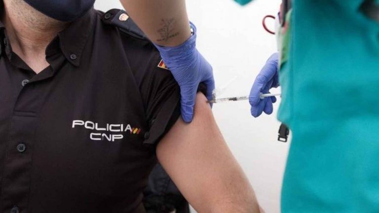 ErNE presenta demanda ante el TSPJV por el derecho de agentes a recibir segunda dosis de AstraZeneca