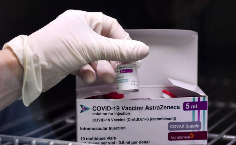 Cómo actuar si aparece un trombo por la vacuna AstraZeneca