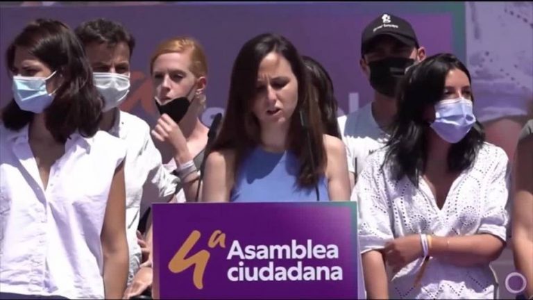 Feminizar el partido y gestionar la bicefalia, retos de Belarra al frente de Podemos