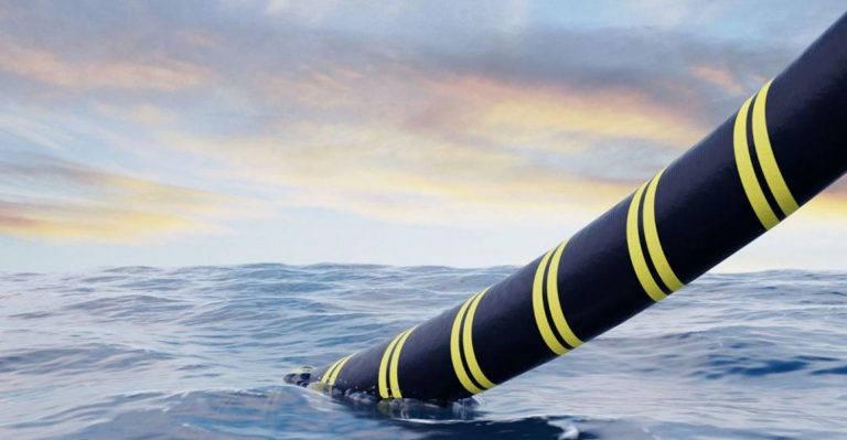 El Cabildo de Tenerife y Vodafone invierten en un cable submarino para impulsar el 5G