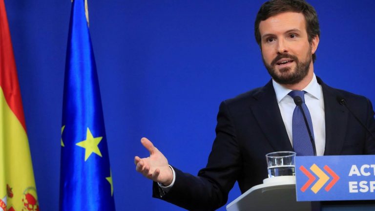 Casado reúne a su comité jurídico para analizar las vías del PP para recurrir indultos