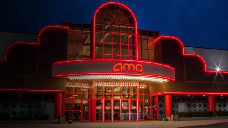 La cadena de cines AMC invitará palomitas a sus accionistas tras subir un 1.400% en 2021
