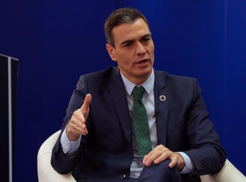 Sánchez, comprometido con derogar el voto rogado: Sánchez, comprometido con derogar el voto rogado: