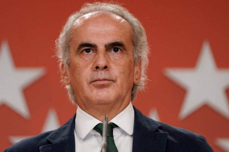 Madrid apuesta por decisiones a nivel nacional sobre uso de mascarilla y vacunas en otras CCAA