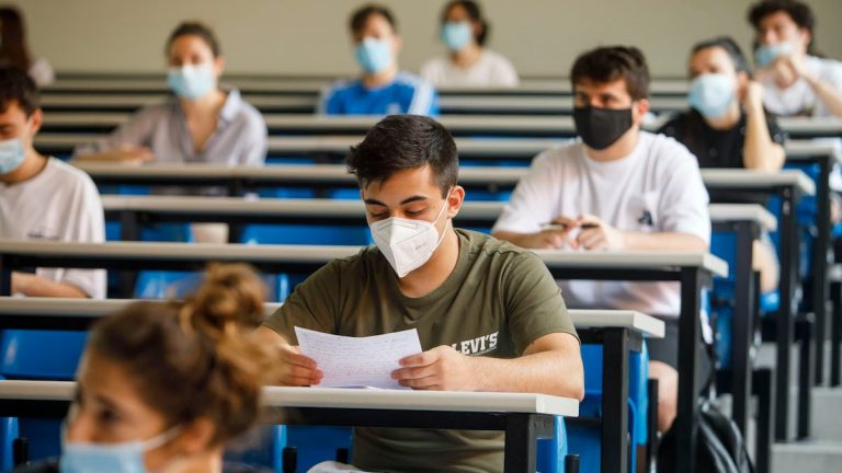 La Transición o un texto del lobo ibérico, preguntas en exámenes de Selectividad de Lengua e Historia