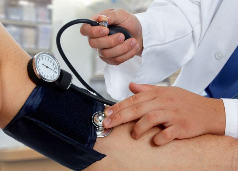 Expertos advierten de que hay un 40% de hipertensos en España no diagnosticados