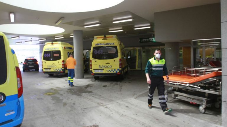 2 nuevos ingresos elevan a 8 los hospitalizados por la intoxicación en residencias de O Carballiño