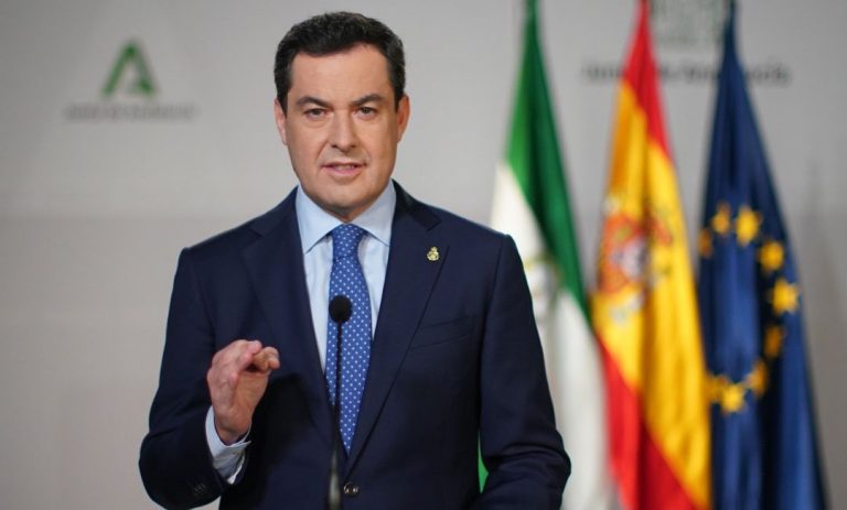 Juanma Moreno pide a los jóvenes un 