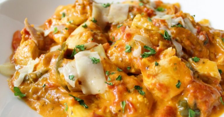 Pollo al curry: los pasos que debes dar para bordarlo en 15 minutos