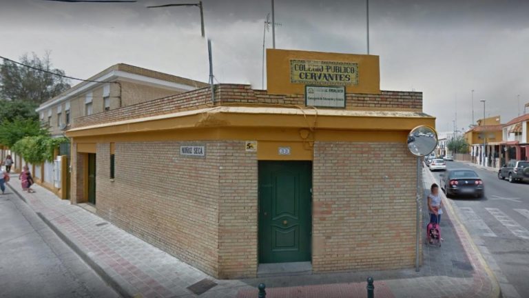 La familia de la niña con autismo que denuncia vejaciones recurrirá el archivo del caso