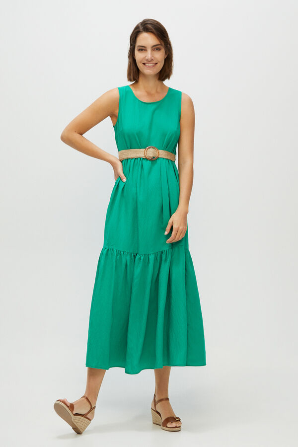 Modelo con clase de Cortefiel.