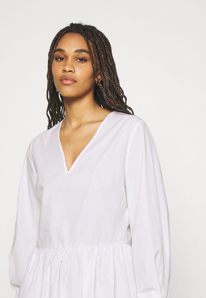 Modelo de NU-IN disponible en Zalando.