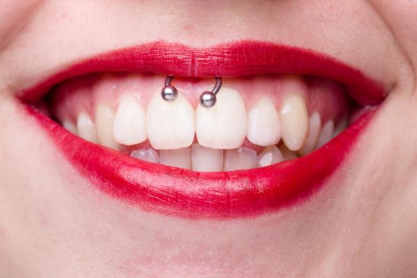 Cómo cuidar las heridas de un piercing 1 Cuidados para mantener la zona del piercing saludable y sin infección