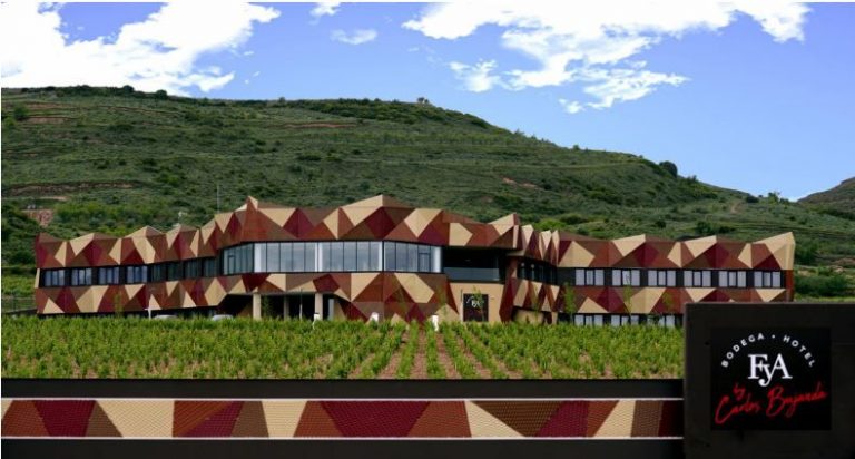 El Grupo Piérola desembarca en La Rioja con la Bodega- Hotel FyA de Navarrete