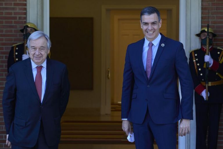 Sánchez pide no 