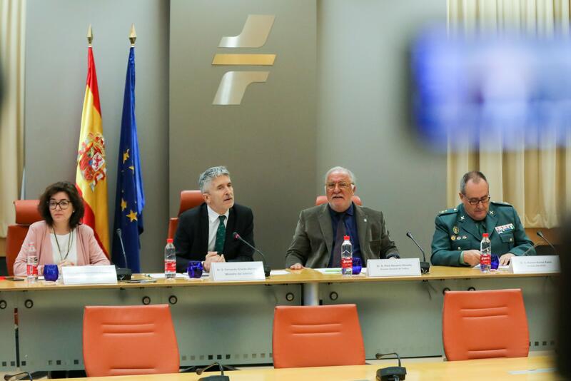 Marlaska cesa al general jefe de la Agrupación de Tráfico Marlaska cesa al general jefe de la Agrupación de Tráfico