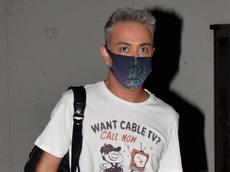 Kiko Hernández, con evidentes dificultades para andar a causa de su artritis psoriásica