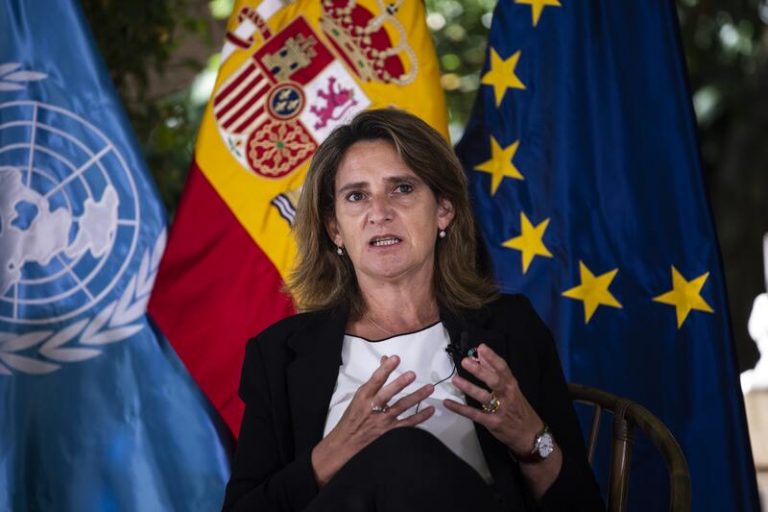 Ribera admite que el precio de la luz seguirá siendo alto durante los próximos meses