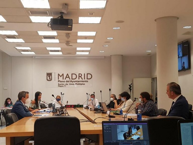 Villacís se enzarza con Ortega Smith por los derechos LGTBI