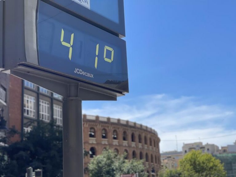 Las altas temperaturas tendrán este sábado en riesgo a la mitad de la Península