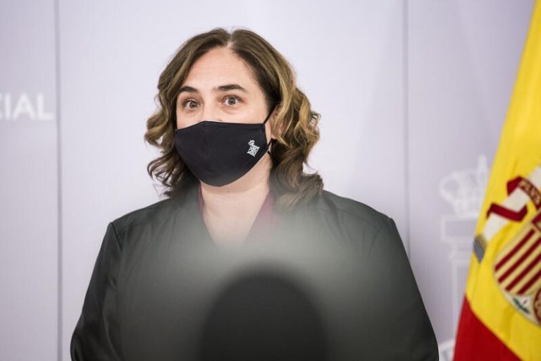 Colau llama a combatir la extrema derecha fortaleciendo redes y organizándose internacionalmente