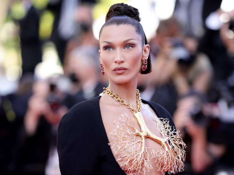 Bella Hadid deja a Cannes boquiabierto con el vestido más arriesgado de Schiaparelli