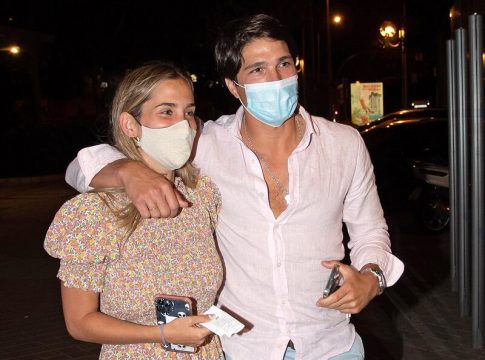 María Pombo y Pablo Castellano disfrutan de una cena íntima María Pombo y Pablo Castellano disfrutan de una cena íntima