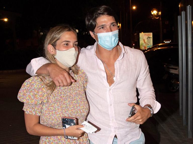 María Pombo y Pablo Castellano disfrutan de una cena íntima