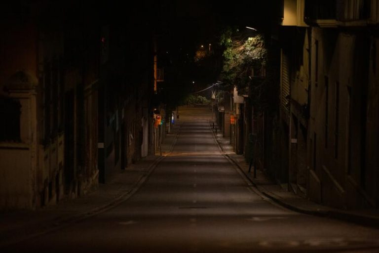 El TSJC avala el toque de queda en 161 municipios catalanes