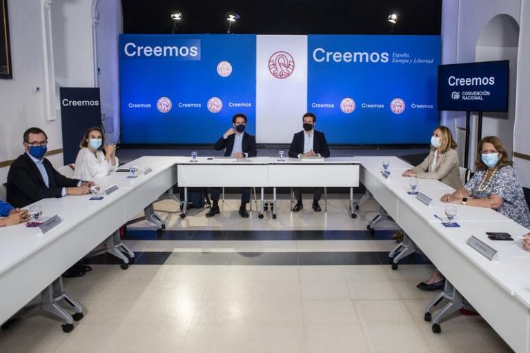 Casado carga duramente contra Sánchez al dispararse el precio de la luz