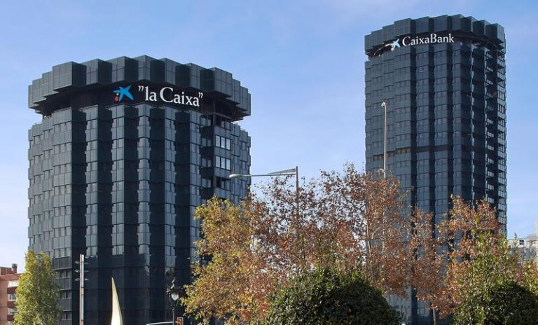 Última semana para que los trabajadores de CaixaBank se apunten voluntariamente al ERE