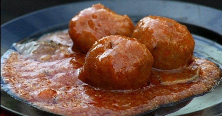 Albóndigas en salsa: esto es lo que debes echarle a la salsa para que espese