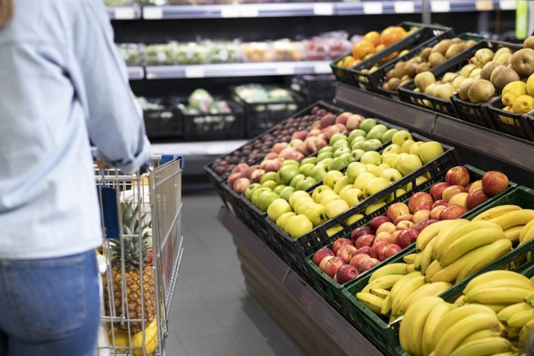 Aldi compra 10.900 toneladas de fruta de origen nacional para la temporada de verano