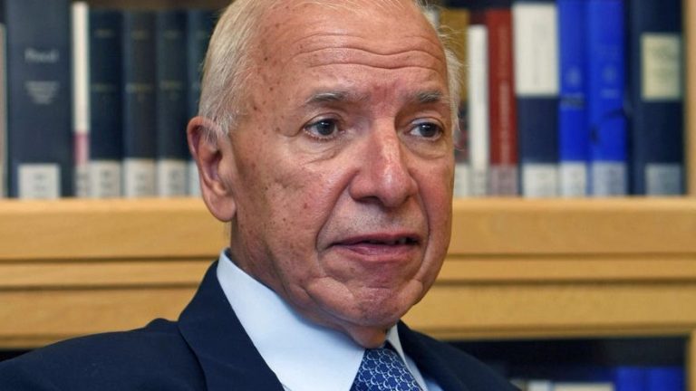 La UA investirá honoris causa al sociólogo cubano Alejandro Portes