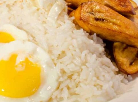 Arroz a la cubana_ el ingrediente del que puedes prescindir y sale igual de bueno Arroz a la cubana: el ingrediente del que puedes prescindir y sale igual de bueno