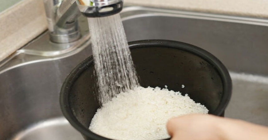Arroz blanco: los trucos para cocerlo en el microondas y que salga suelto