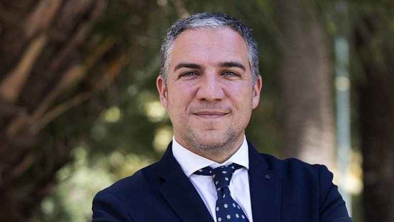 Andalucía dice que el toque de queda sólo lo puede decretar el Gobierno