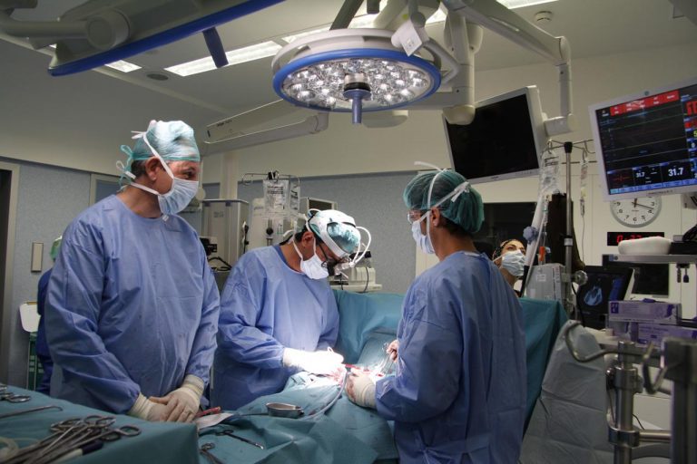 Baleares reconoce tensión pero no saturación en los hospitales