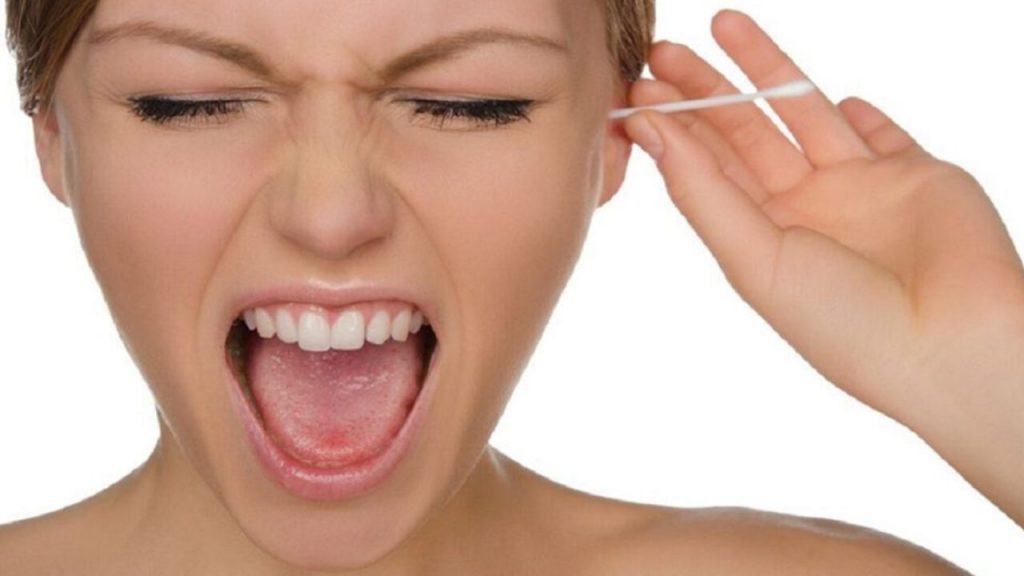 El bastoncillo de oídos puede dañar el tímpano