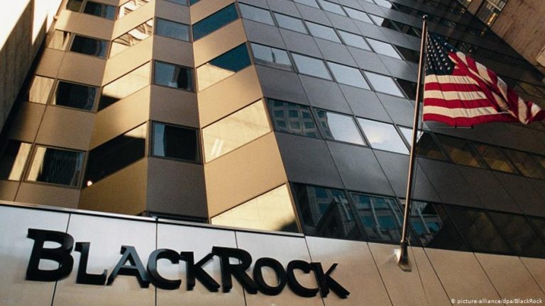 BlackRock invertirá 900 millones al año en créditos estructurados de Banco Santander