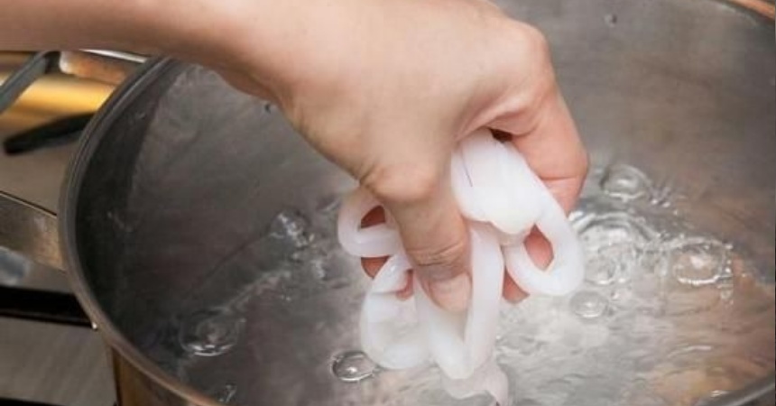Calamares: cómo freírlos para que queden tiernos 72 Agua y sal