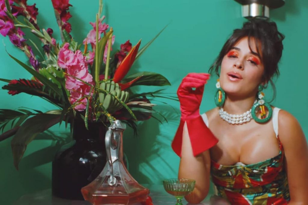 Camilo Cabello Dont go yet 4